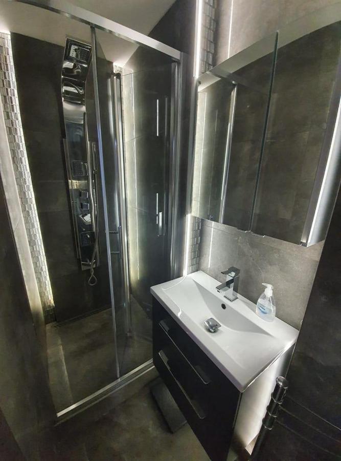 Monar City Center Apartment Free Parking 科希策 外观 照片